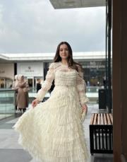 kadın  katlı tül elbise ekru 5